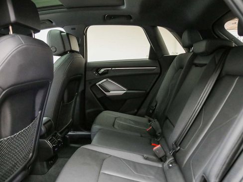 Used 2022 Audi Q3 2.0T Premium w/ Convenience Package AWD/4WD image 20