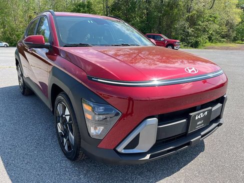 Used 2024 Hyundai Kona SEL FWD image 9