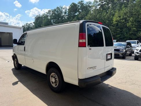 Used 2016 Chevrolet Express 2500 RWD image 5
