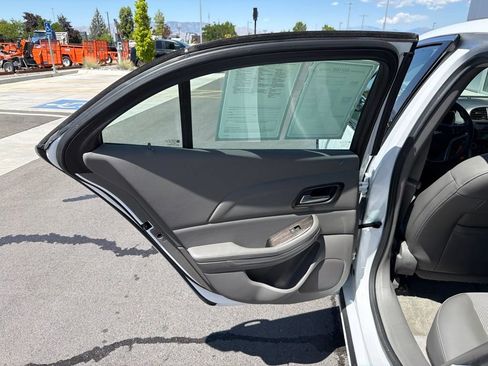 Used 2016 Chevrolet Malibu LT w/ Power Convenience Package FWD image 20