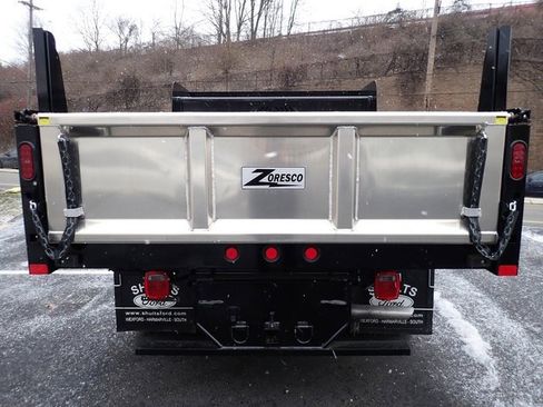 New 2025 Ford F350 XL w/ XL Chrome Package image 4