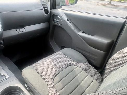 Used 2019 Nissan Frontier SV RWD image 26
