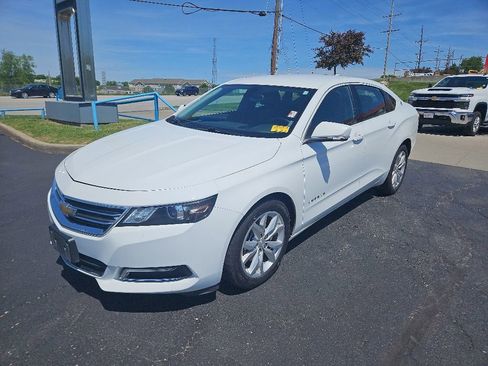 Used 2018 Chevrolet Impala LT w/ LT Leather Package FWD image 3