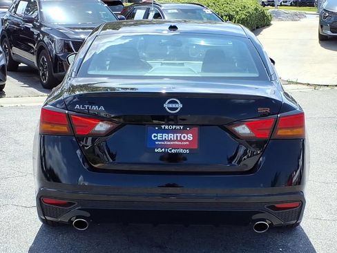 Used 2023 Nissan Altima 2.5 SR FWD image 6