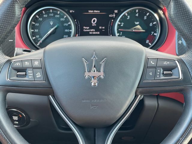 Used 2022 Maserati Levante Trofeo AWD/4WD image 30