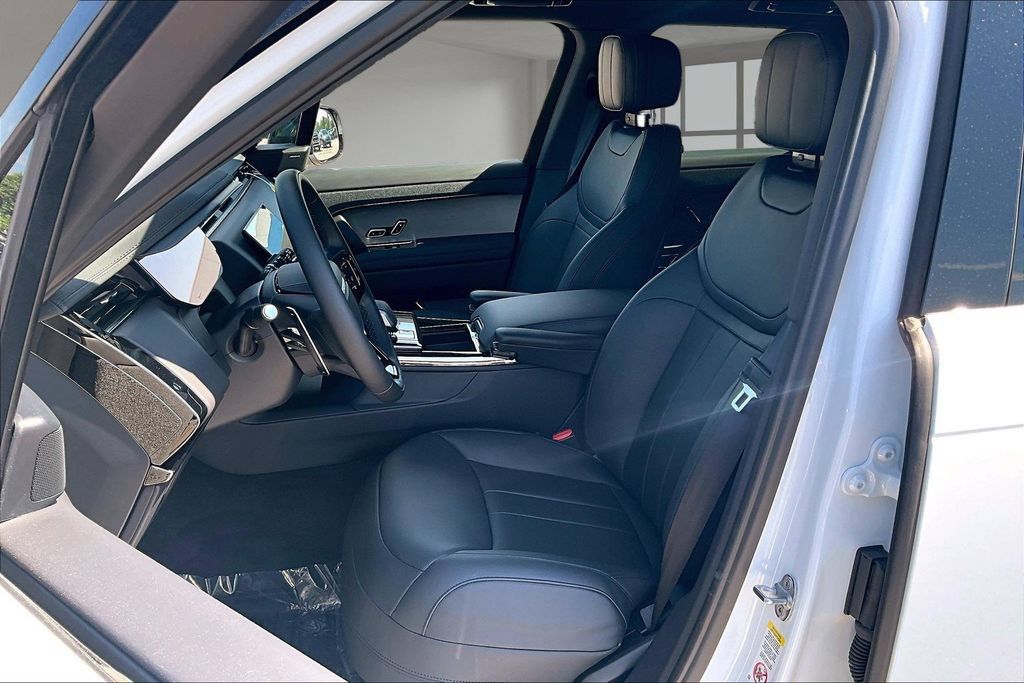 New 2026 Land Rover Range Rover Sport Dynamic SE AWD/4WD image 9