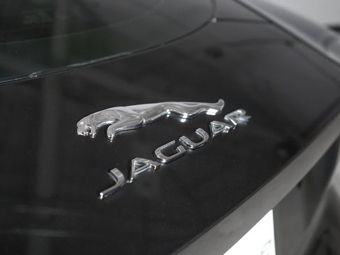 Used 2015 Jaguar F-TYPE S RWD image 11