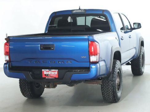 Used 2017 Toyota Tacoma TRD Off-Road w/ Premium & Technology Package image 49