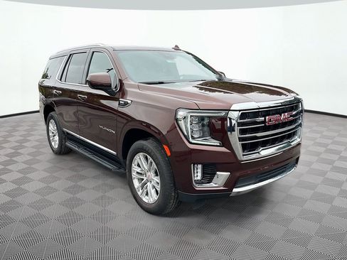 Used 2023 GMC Yukon SLT RWD image 3