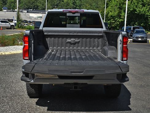 Used 2024 Chevrolet Silverado 2500 LT w/ Z71 Sport Edition AWD/4WD image 9