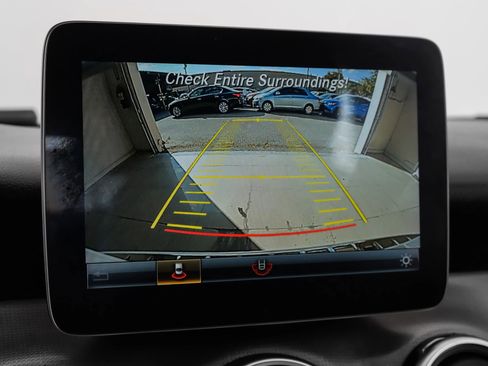 Used 2018 Mercedes-Benz GLA 250 w/ Premium Package image 21