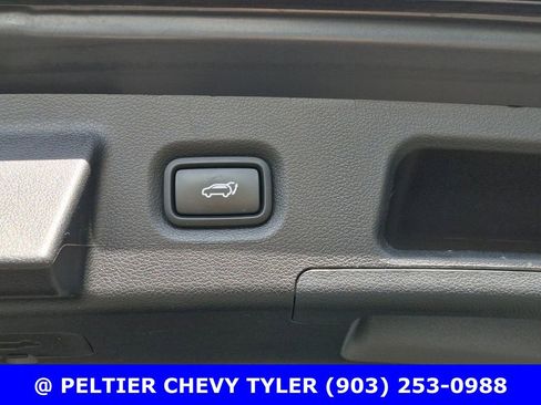 Used 2023 Hyundai Santa Fe Calligraphy image 9