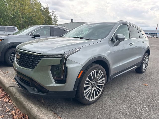 Used 2025 Cadillac XT4 Premium Luxury w/ Technology Package FWD image 7