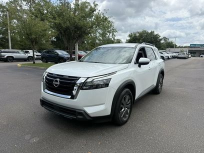Used 2025 Nissan Pathfinder SV
