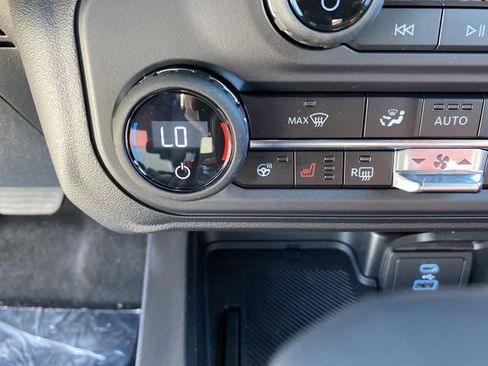 New 2025 Ford Bronco Raptor image 7