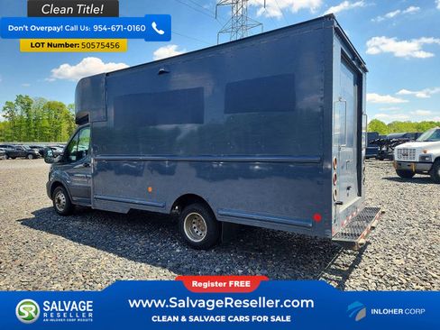 Used 2021 Ford Transit 350 DRW RWD image 3