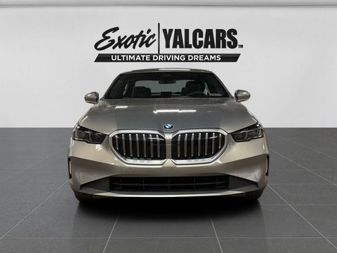 Used 2024 BMW 530i xDrive w/ Convenience Package AWD/4WD image 8