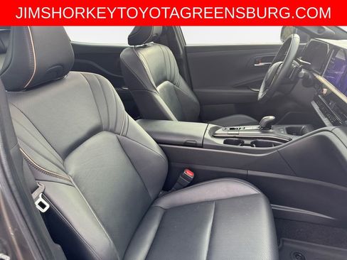 Used 2023 Toyota Crown Platinum image 26