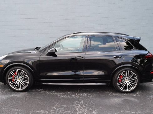 Used 2017 Porsche Cayenne GTS AWD/4WD image 8