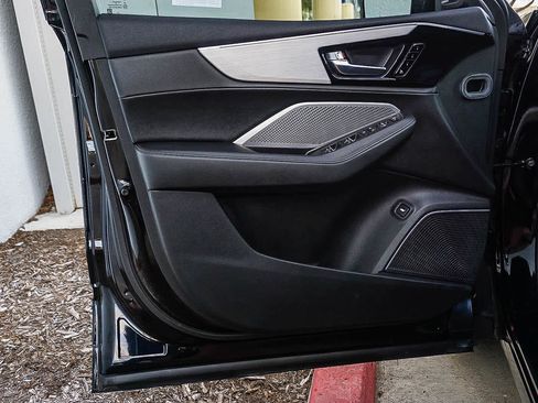 Used 2023 Acura MDX SH-AWD image 23