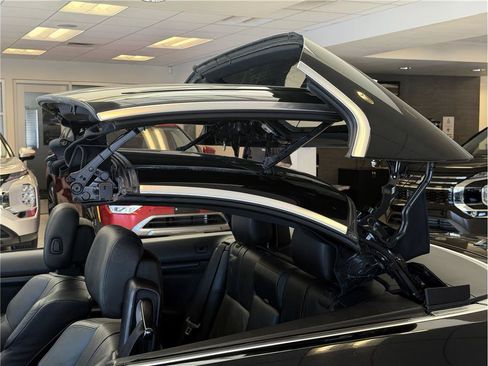 Used 2013 BMW M3 Convertible RWD image 34