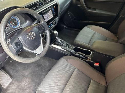 Used 2017 Toyota Corolla LE w/ Carpet Mat Package (TMS) image 10