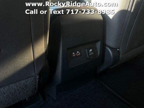 Used 2023 Nissan Frontier SV w/ SV Convenience Package image 26