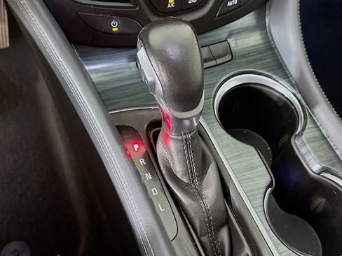 Used 2019 Buick Envision Essence FWD image 25