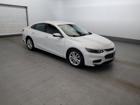 Used 2017 Chevrolet Malibu LT FWD image 11