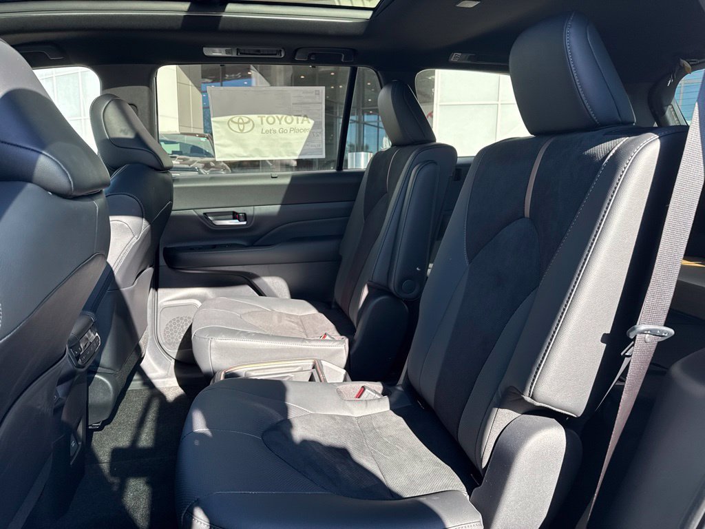 New 2026 Toyota Grand Highlander AWD Hybrid image 13