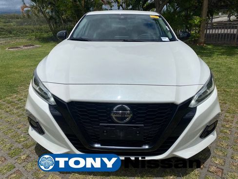 Used 2022 Nissan Altima 2.5 SR w/ Midnight Edition Package FWD image 2