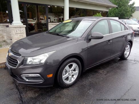Used 2016 Chevrolet Cruze LT FWD image 1