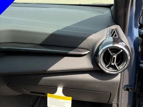 New 2026 Chevrolet Equinox LT w/ Convenience Package II FWD image 29