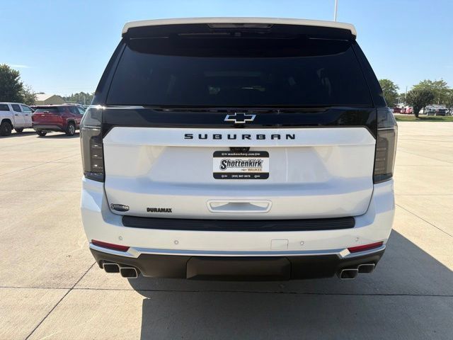 Used 2025 Chevrolet Suburban High Country AWD/4WD image 7
