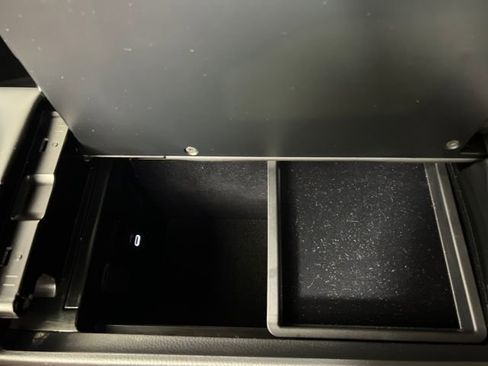 Used 2025 Toyota Crown Signia image 25