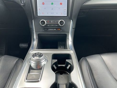 Used 2022 Ford Edge Titanium image 21