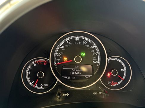 Used 2018 Volkswagen Beetle 2.0T Coast image 3