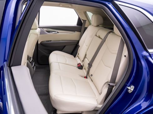 New 2026 Cadillac XT5 Premium Luxury w/ Driver Assist Package image 17