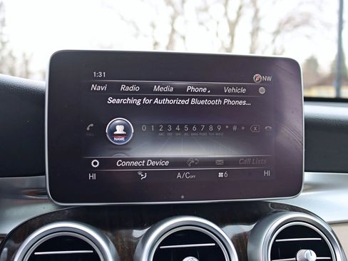 Used 2019 Mercedes-Benz GLC 300 GLC 300 4MATIC Sport Utility 4 image 25