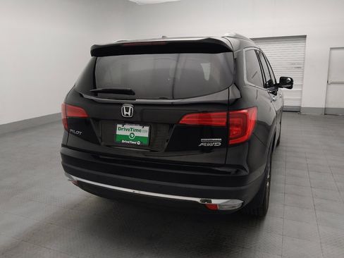 Used 2017 Honda Pilot Touring image 7