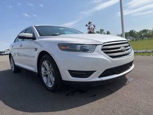 Used 2018 Ford Taurus SEL w/ Equipment Group 201A FWD image 1
