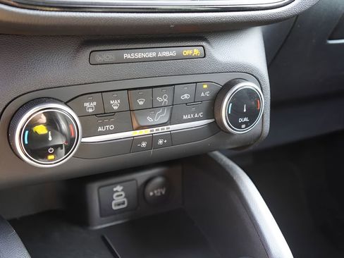 Used 2025 Ford Escape ST-Line image 26