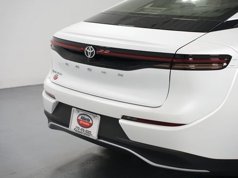 New 2026 Toyota Crown XLE image 9