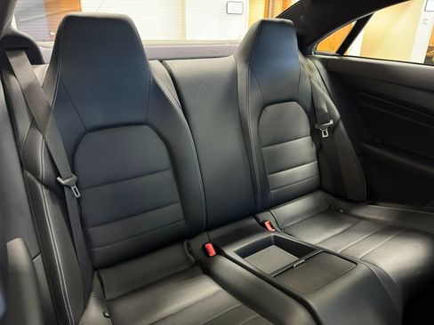 Used 2017 Mercedes-Benz E 400 4MATIC Coupe image 46