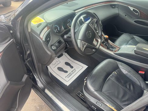 Used 2011 Buick LaCrosse CXL image 9