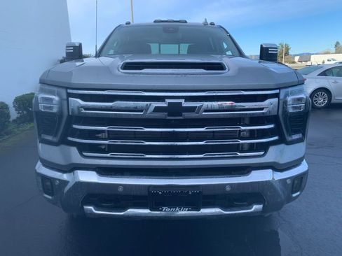 Used 2024 Chevrolet Silverado 3500 LTZ w/ LTZ Plus Package image 6