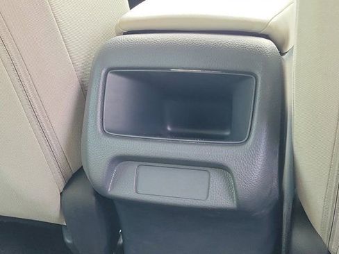 Certified 2025 Honda HR-V LX image 6