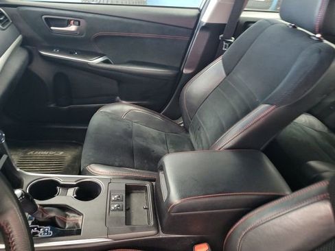 Used 2017 Toyota Camry XSE image 10