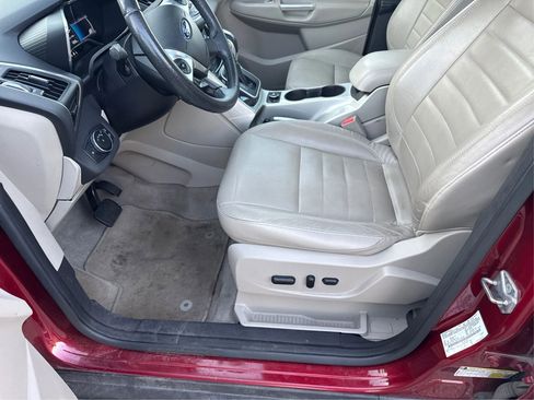 Used 2013 Ford C-MAX SEL image 10