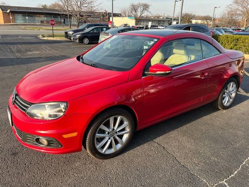 Used 2014 Volkswagen Eos Komfort FWD image 7